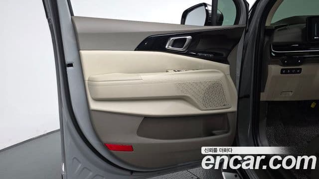 Kia Carnival 2025 — ფოტო 19/45