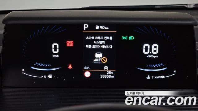 Hyundai Staria 2025 — Фото 8/20