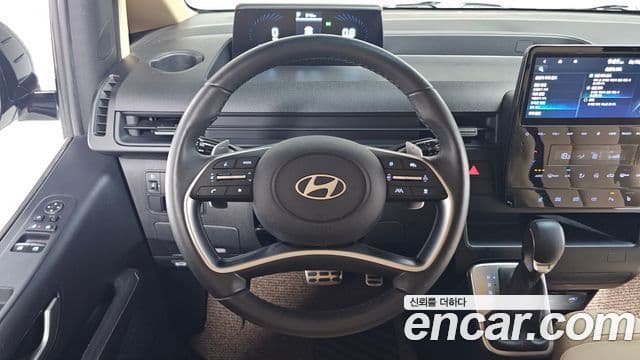 Hyundai Staria 2025 — Фото 13/20