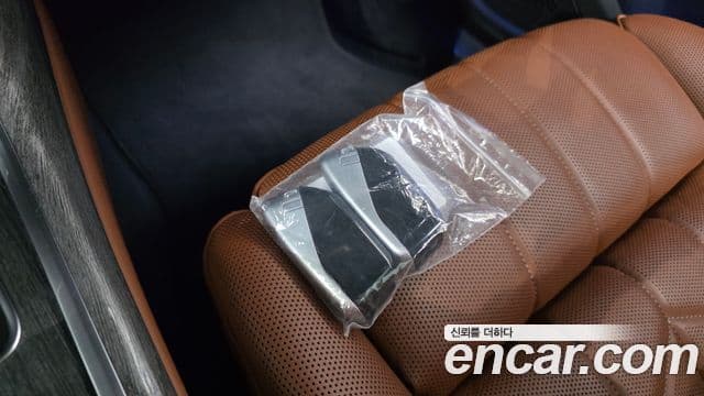 BMW 7 Series 2024 — ფოტო 15/33