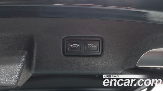 Kia Carnival 2024 — ფოტო 14/43