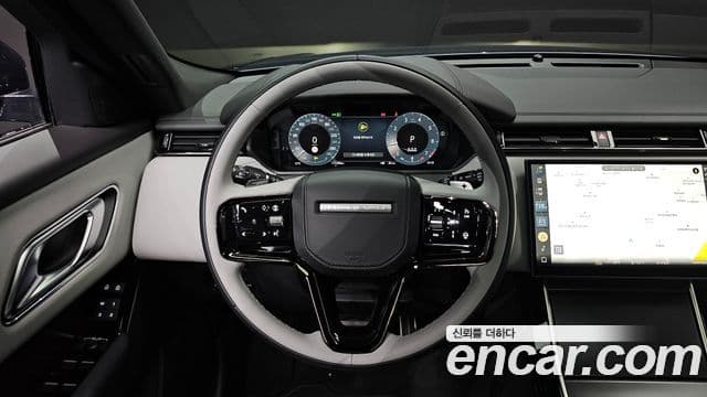 Land Rover Range Rover Velar 2026 — Фото 13/20