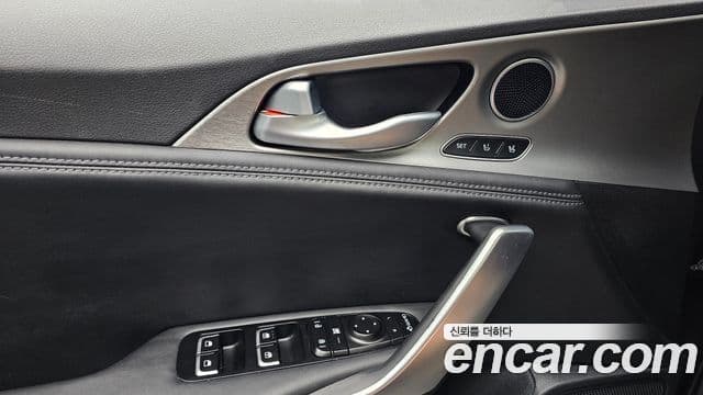 Kia Stinger 2018 — Şəkil 4/31