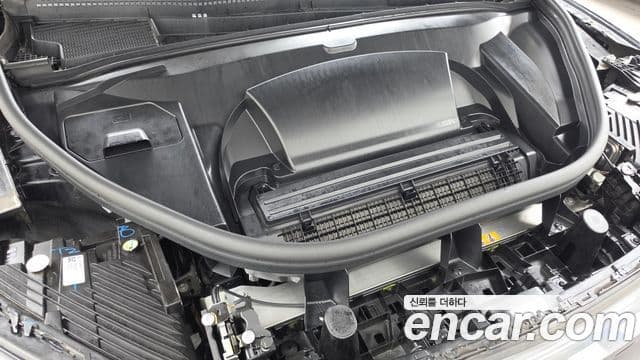 Mercedes-Benz EQE SUV 2023 — ფოტო 13/33