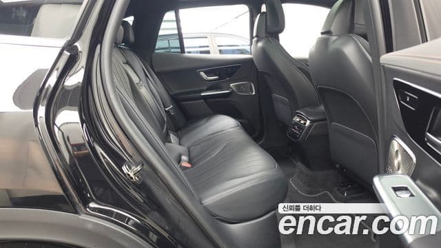 Mercedes-Benz EQE SUV 2023 — ფოტო 9/33