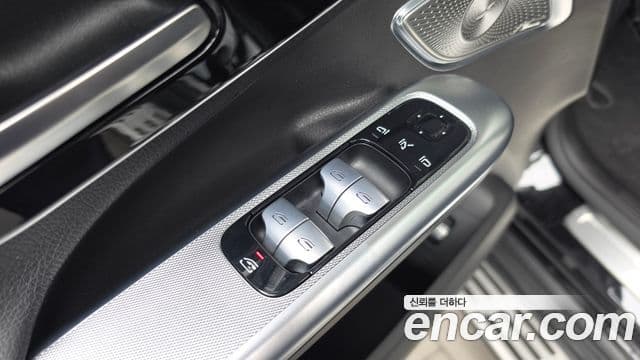 Mercedes-Benz EQE SUV 2023 — ფოტო 5/33