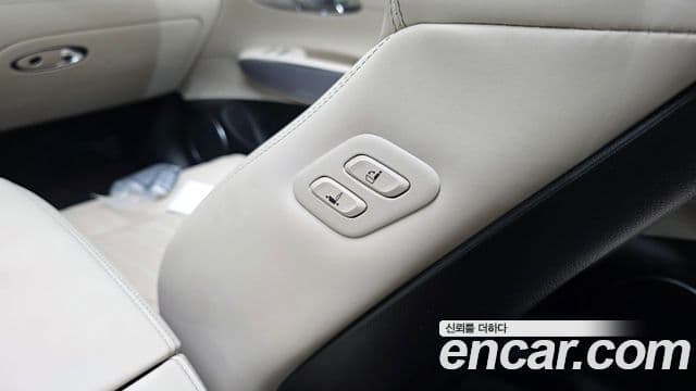 Genesis GV70 2023 — Şəkil 33/36