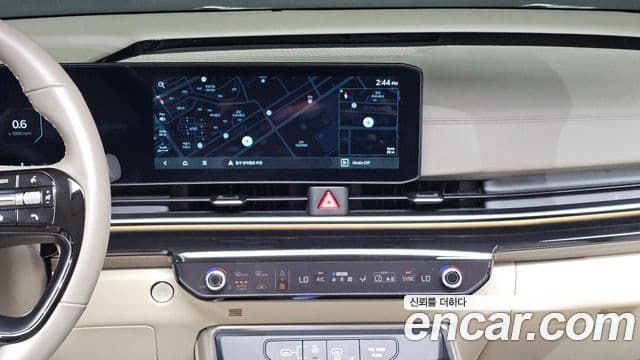 Kia Carnival 2025 — Фото 16/20