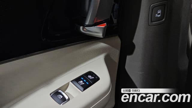 Kia Carnival 2025 — Фото 19/20