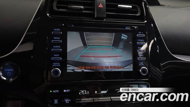 Toyota Prius 2019 — Photo 2/30