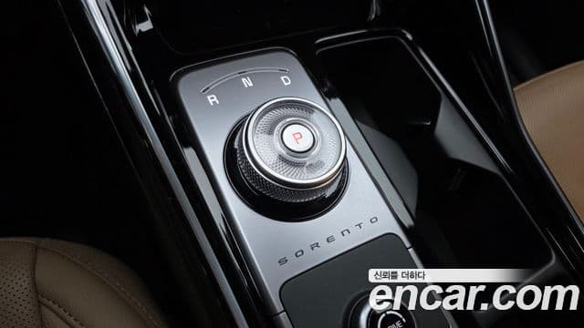 Kia Sorento 2024 — Фото 9/20