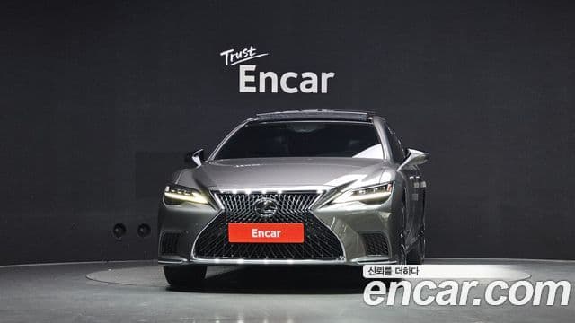 Lexus LS500 2021 — Şəkil 7/20
