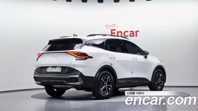 Kia Sportage 2024 — Фото 2/20