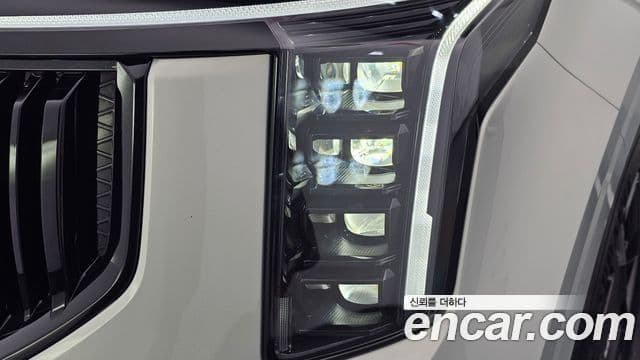 Kia Carnival 2025 — ფოტო 7/41