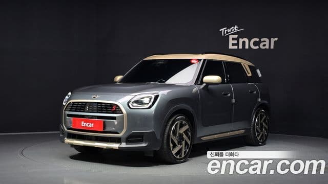 Mini Cooper S Countryman 2025 — Фото 1/20