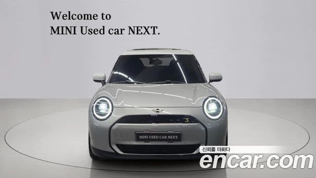 Mini Cooper Electric 2024 — ფოტო 13/19