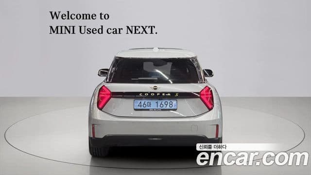 Mini Cooper Electric 2024 — ფოტო 10/19