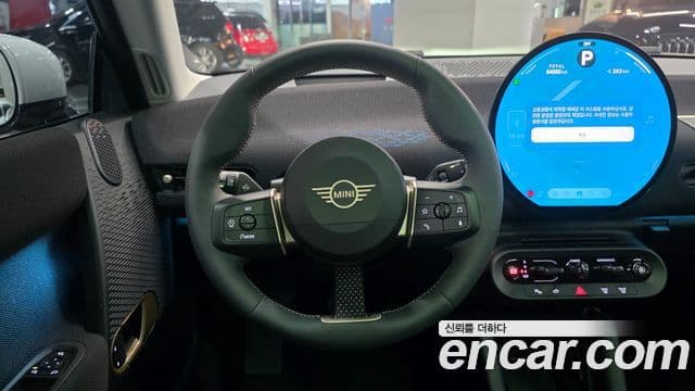 Mini Cooper Electric 2024 — ფოტო 11/19