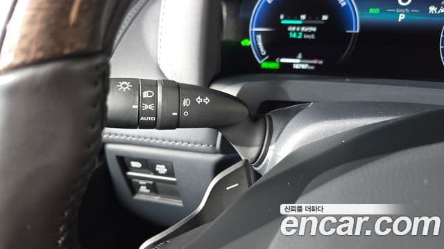 Toyota Alphard 2025 — ფოტო 24/34