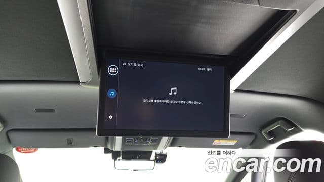Toyota Alphard 2025 — ფოტო 32/34