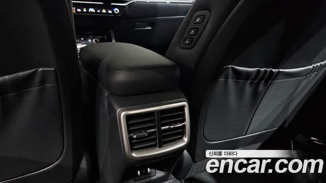 Kia K5 2025 — Photo 9/32