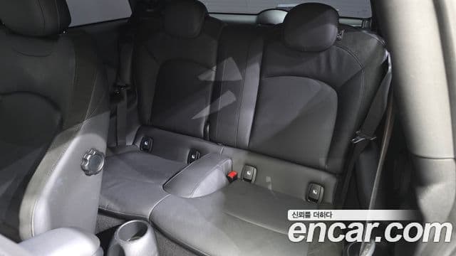 Mini Cooper Electric 2022 — ფოტო 12/30