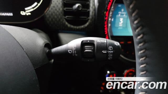 Mini Cooper Electric 2022 — ფოტო 11/30