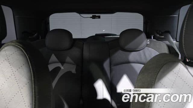 Mini Cooper Electric 2022 — ფოტო 3/30