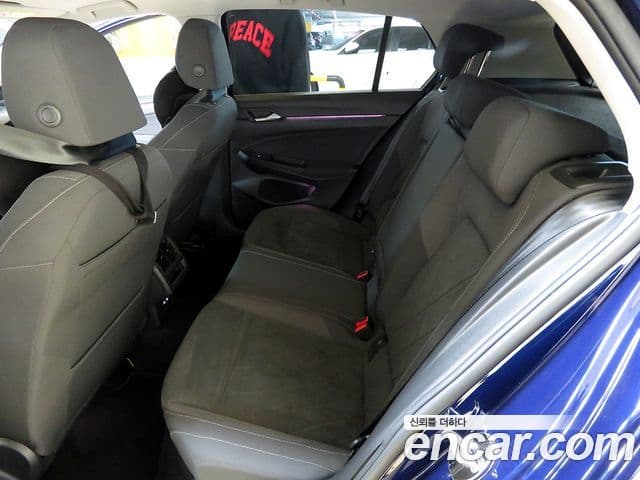 Volkswagen Golf 2022 — ფოტო 5/19