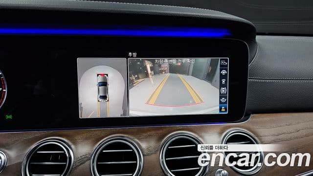 Mercedes-Benz E-Class 2019 — ფოტო 16/20
