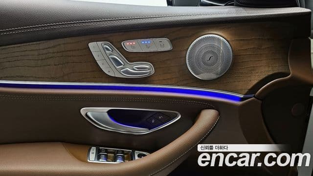 Mercedes-Benz E-Class 2020 — фото 18 из 20