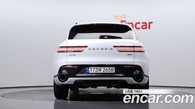 Genesis GV70 2023 — ფოტო 4/20