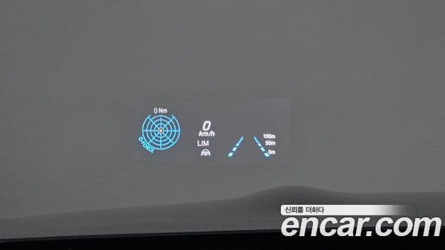 Mercedes-Benz E-Class 2020 — ფოტო 17/20