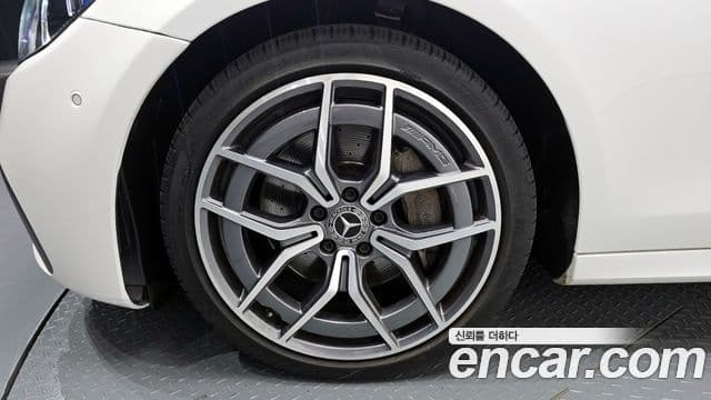 Mercedes-Benz E-Class 2020 — ფოტო 5/20