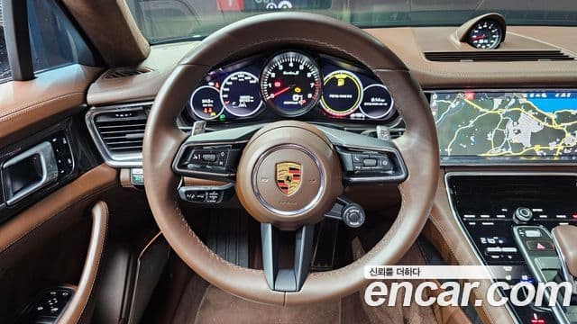 Porsche Panamera 2021 — фото 13 из 20
