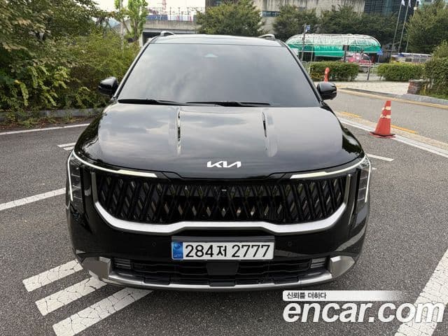 Kia Carnival 2024 — Фото 1/20