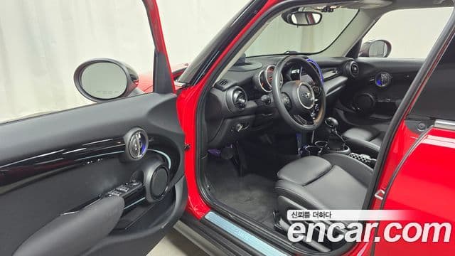 Mini Cooper 2019 — Şəkil 10/20