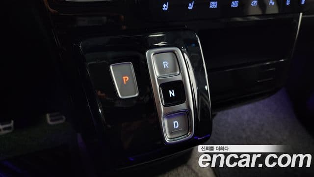 Hyundai Staria 2023 — Şəkil 9/20