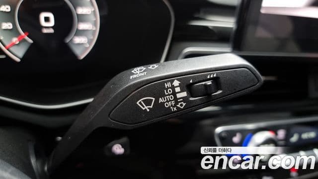 Audi A4 2021 — фото 18 из 20