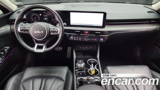 Kia K5 2023 — Photo 2/20