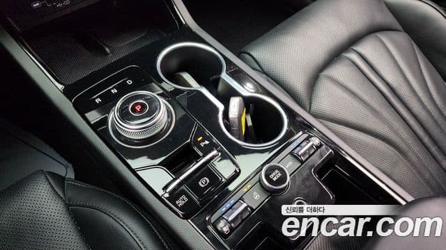 Kia K5 2023 — Photo 15/20
