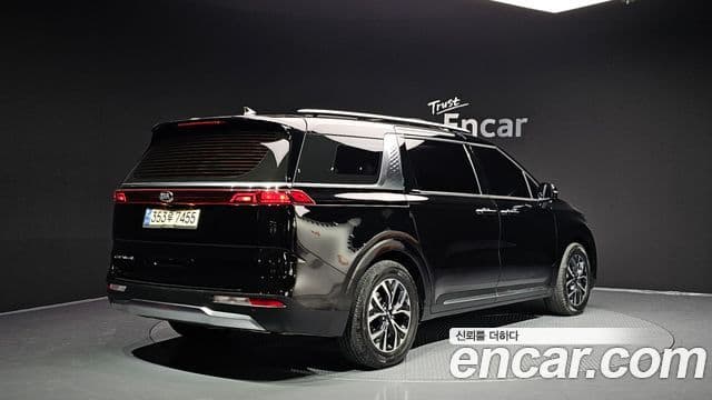 Kia Carnival 2020 — Фото 2/20