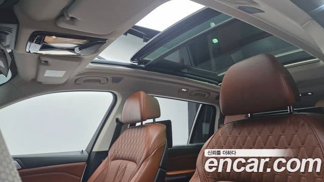 BMW X7 2021 — Photo 14/20