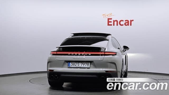 Porsche Panamera 2024 — фото 3 из 20