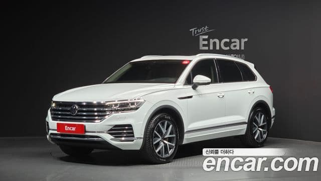Volkswagen Touareg 2022 — ფოტო 1/20