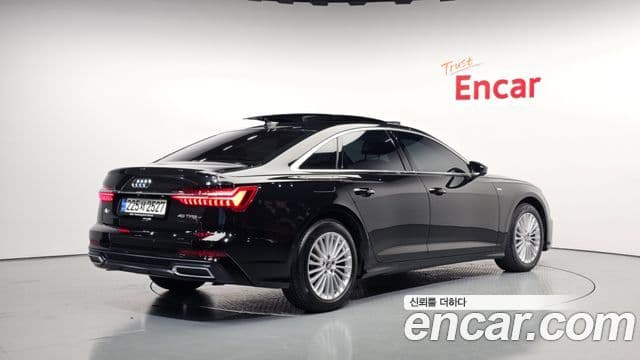 Audi A6 2021 — ფოტო 2/20