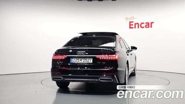 Audi A6 2021 — ფოტო 4/20