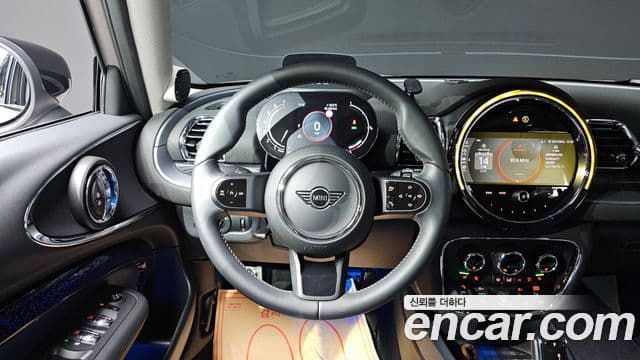 Mini Cooper S Clubman 2022 — ფოტო 15/20