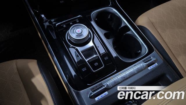 Kia Carnival 2020 — ფოტო 9/20