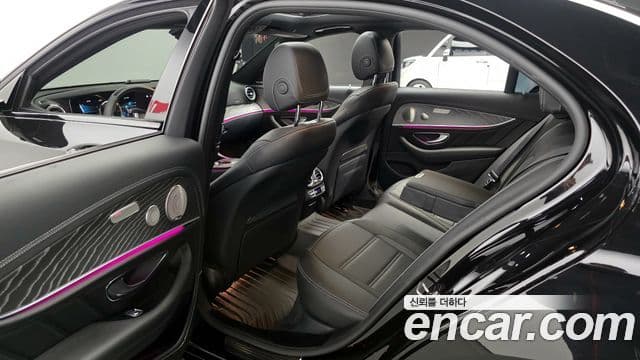 Mercedes-Benz E-Class 2023 — Şəkil 11/20